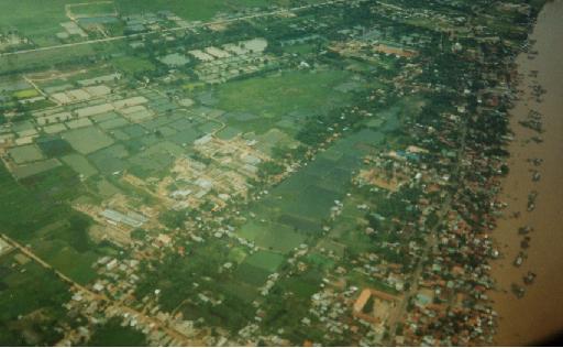 Vue aérienne du Cambodge (14/08/01)